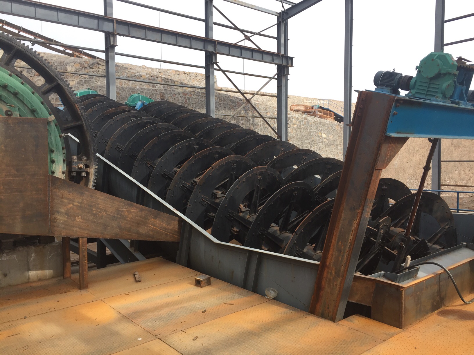 隆中大型螺旋洗沙機使用現場(chǎng)